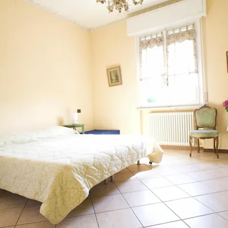 ベッド・アンド・ブレックファスト B&B Alla Villa *